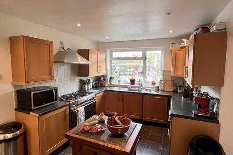 5 bedroom end of terrace house for sale, High Street, Llandovery, Carmarthenshire.