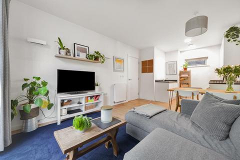 Flat 6, 8 Sail Street, London, SE11 6NQ