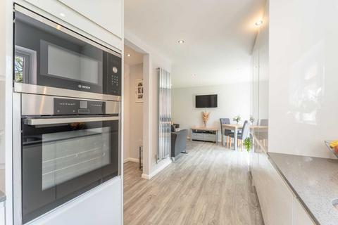 4 Webber Close, Elstree, Borehamwood, WD6 3HR