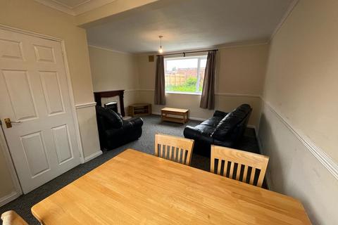 3 bedroom semi-detached house to rent, Cunningham Place, Durham, Co. Durham, DH1