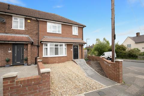 25a Felstead Road, Loughton, IG10 3BB