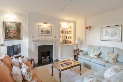 4 bedroom apartment for sale, Cheyne Court, London, SW3