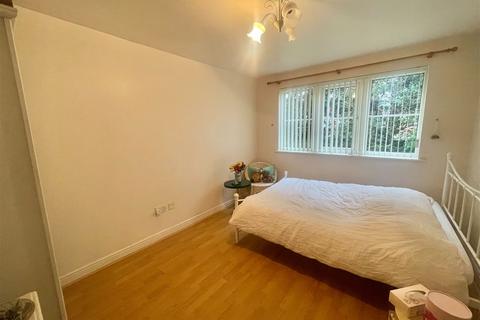 2 bedroom ground floor flat for sale, Laurieston Court, 33 Chadvil Road, Cheadle
