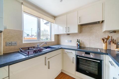 Flat 2, 1 Cavendish Drive, Marston, Oxford, OX3 0SB