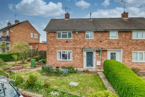 94a Foxlydiate Crescent, Redditch, B97 6NJ