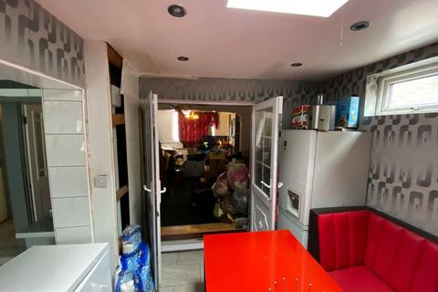 100 Durham Road, Manor Park, London, E12 5AX
