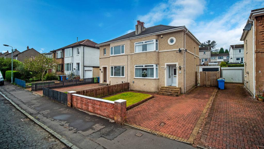 Gleniffer Drive, Barrhead G78 3 bed semidetached villa £205,000