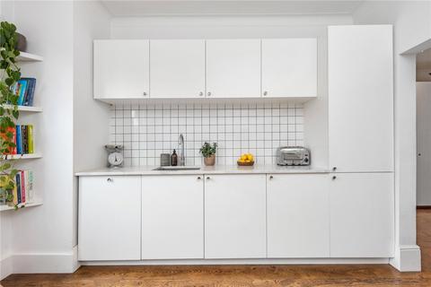 76 Hewitt Avenue, London, N22 6QD