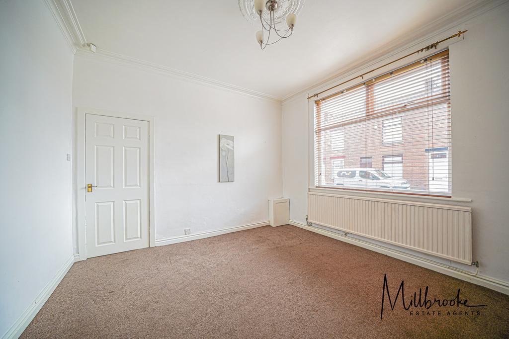 Cecil Street, Walkden, Manchester, M28 2 bed end of terrace house £