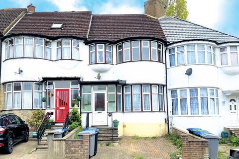 100 The Ridgeway, London, NW9 0UG