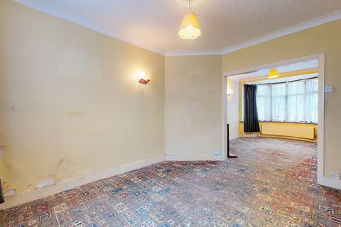100 The Ridgeway, London, NW9 0UG