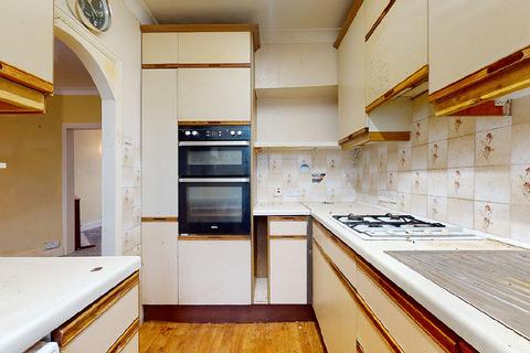 100 The Ridgeway, London, NW9 0UG