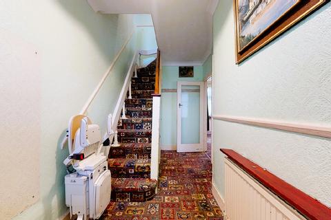 100 The Ridgeway, London, NW9 0UG