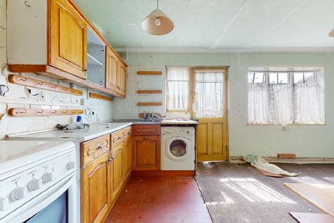 53 Collier Row Road, Romford, RM5 2AU