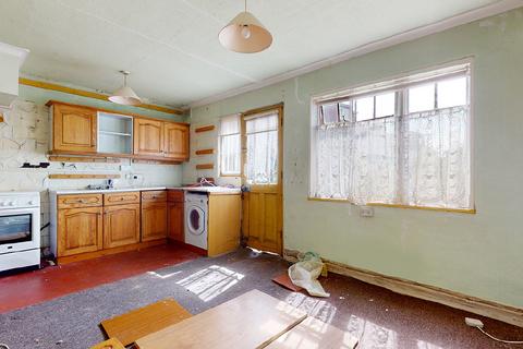 53 Collier Row Road, Romford, RM5 2AU
