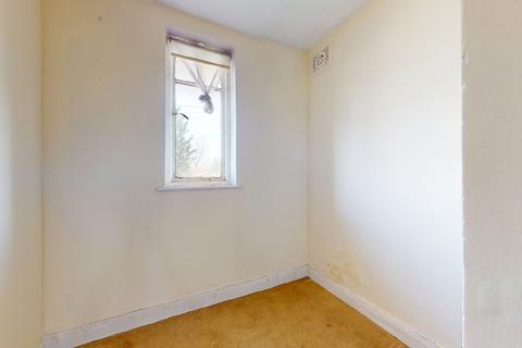 53 Collier Row Road, Romford, RM5 2AU