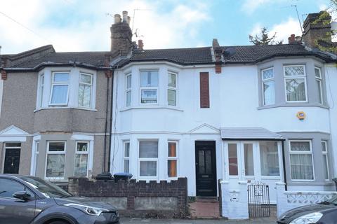 32 Westoe Road, London, N9 0SH