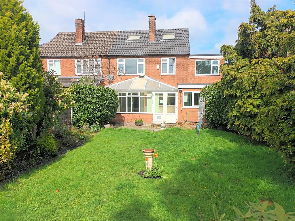 30 Elmsleigh Road, Heald Green... 5 bed semidetached house £250,000