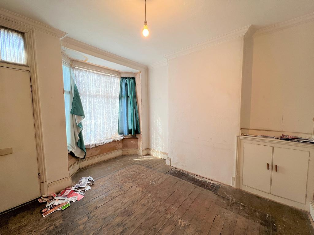 36 Dunster Street, Leicester 2 bed terraced house £100,000