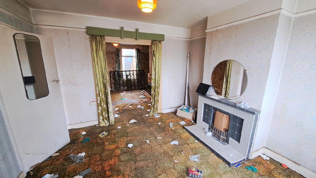 225 Magpie Hall Road, Chatham 3 bed terraced house £90,000
