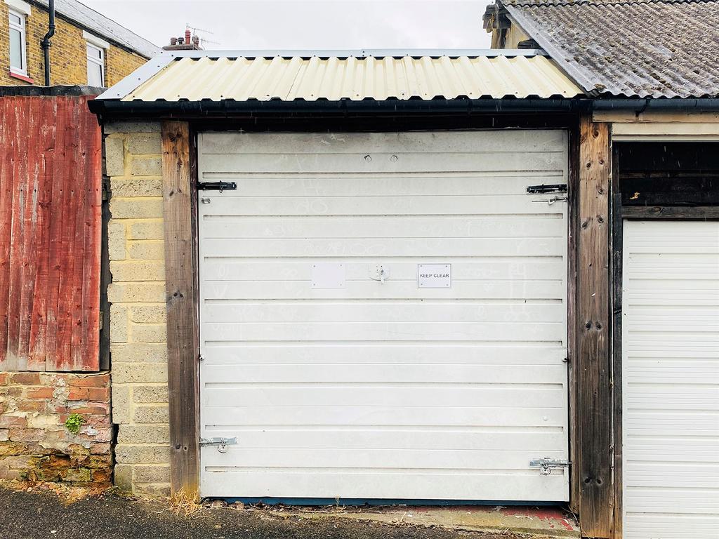 Garage to the rear of 73(A) Clarence... Garage £5,000