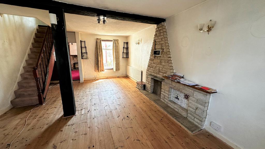 104 Grove Road, Gosport 4 bed detached house £50,000