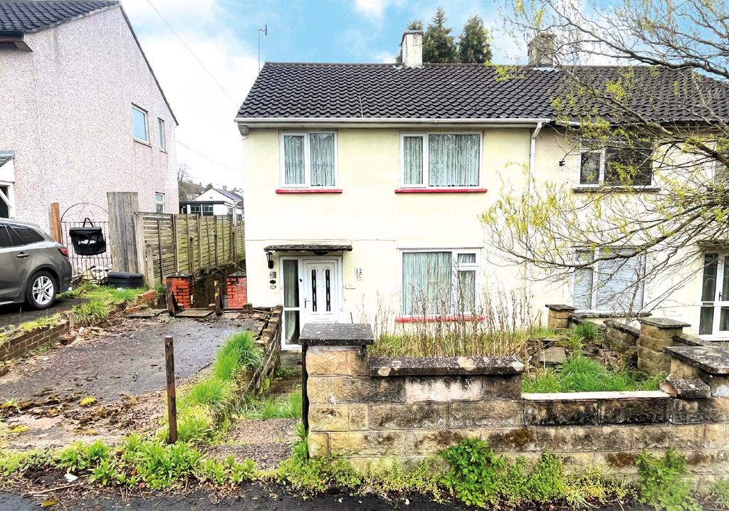 12 Cheddar Drive, Silverdale, Newcastle 3 bed semidetached house £25,000