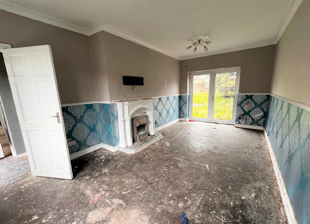 5 Bombay Road, Wigan 3 bed semidetached house £50,000