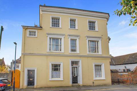 3 bedroom apartment for sale, Bartholomew Street, Hythe, CT21