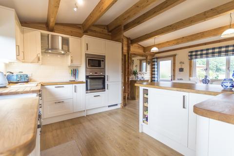 2 bedroom lodge for sale, Beechwoods, Button Bridge, Kinlet, DY12 3HS