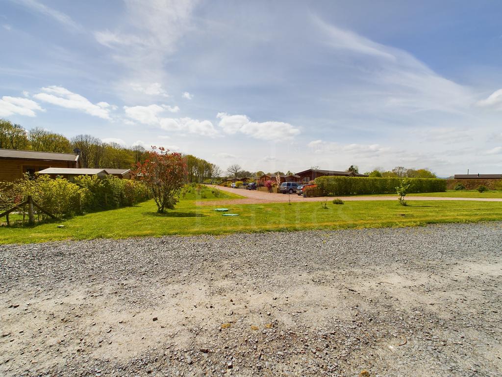 Beechwoods, Button Bridge, Kinlet, DY12 3HS 2 bed lodge for sale £210,000