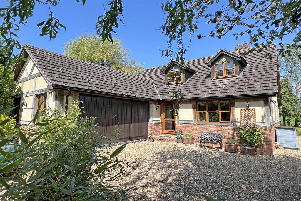 Bewdley Bank, Hereford, HR4 4 bed detached house for sale £530,000