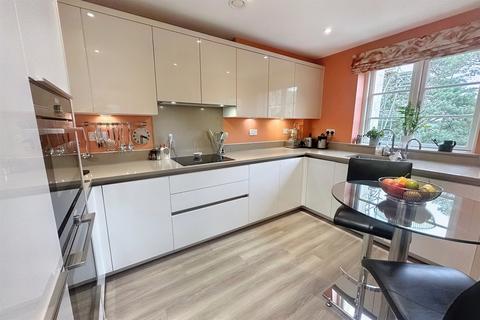 2 bedroom flat for sale - Canford Cliffs