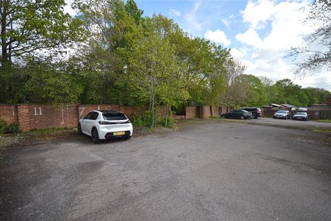 16 Gerard Walk, Grange Park, Swindon, SN5 6AS