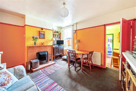 3 bedroom townhouse for sale - Whaddon Road, Cheltenham, GL52
