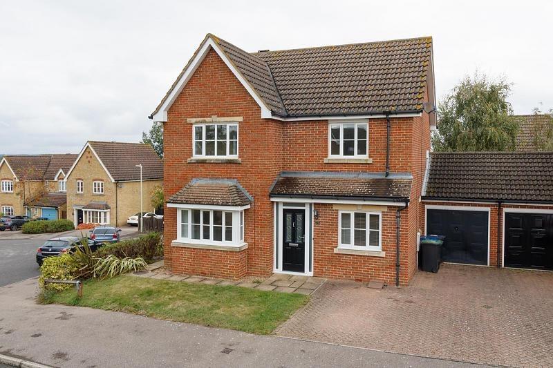 Magnolia Drive, Chartham 4 bed detached house £1,900 pcm (£438 pw)