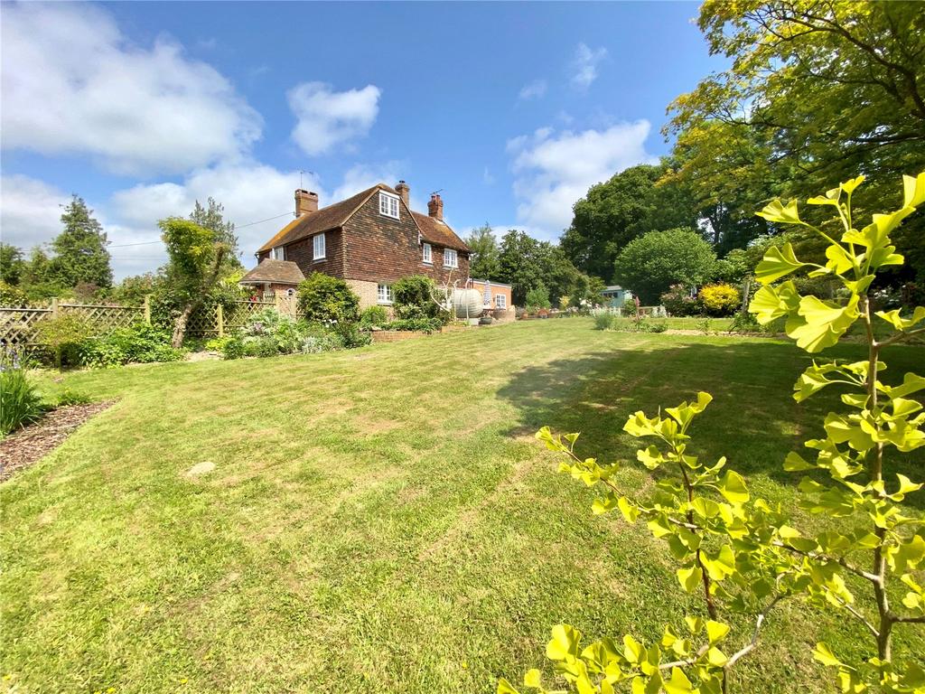 Cranbrook Road, Tenterden, Kent, TN30 6 bed detached house for sale £