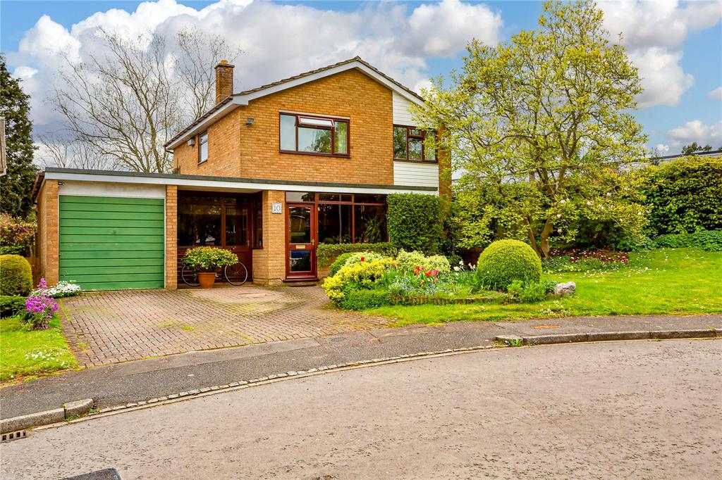 Park Hill, Toddington, Bedfordshire, LU5 4 bed detached house for sale