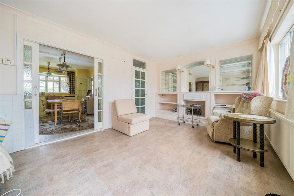 Tanbridge Place, Horsham, RH12 3 bed terraced house for sale £395,000