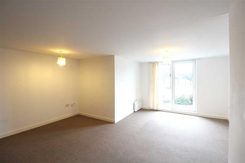 3 bedroom apartment to rent, 44 Station Avenue, Southend on Sea SS2