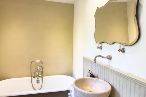 Glen Hurst Pear Tree Lane, Shorne, Gravesend, DA12 3JT