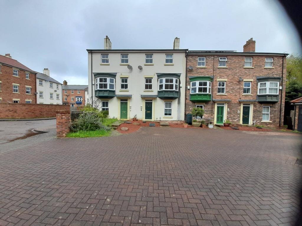 Kirkwood Drive,Durham, DH1 4FF 5 bed townhouse for sale £320,000