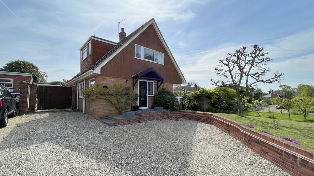 Langley Road, Chedgrave 3 bed detached house £325,000