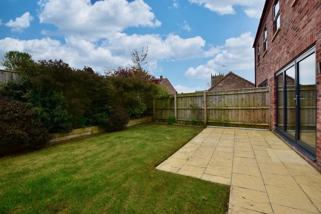 Londesborough Road, Market Weighton 3 bed semidetached house £225,000