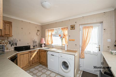 21 Green Glade, Theydon Bois, Epping, CM16 7LY