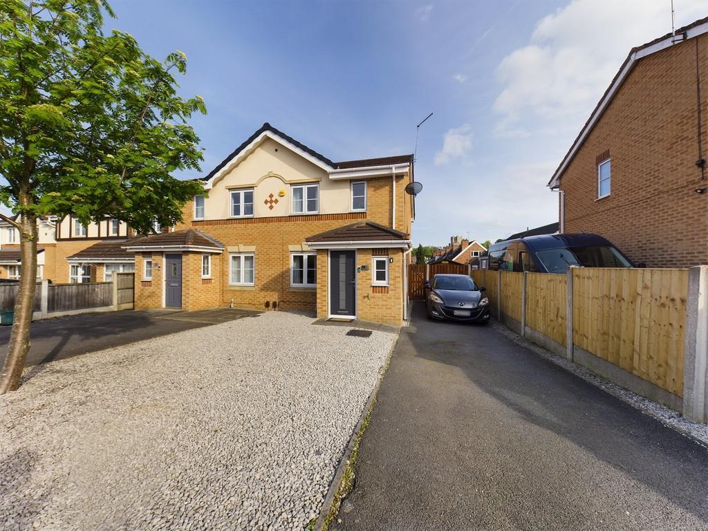 Moat House Way, Conisbrough 3 bed semidetached house for sale £160,000