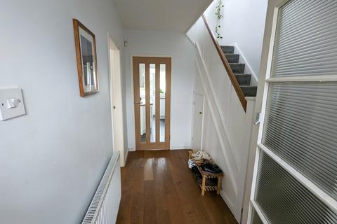 26 Chapel Fields Road, Solihull, B92 7RX