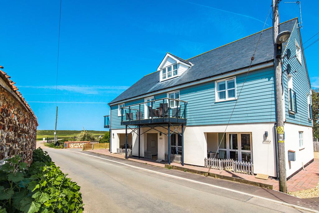 Old Hunstanton 2 bed cottage for sale £525,000