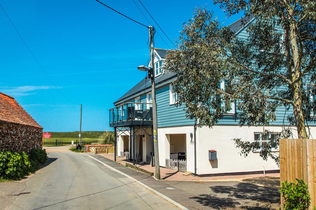 Old Hunstanton 2 bed cottage for sale £535,000