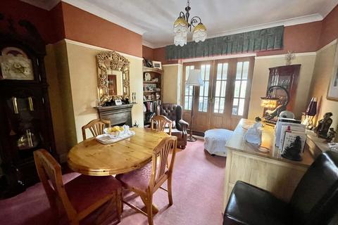 29 Kirkway, Broadstone, BH18 8ED
